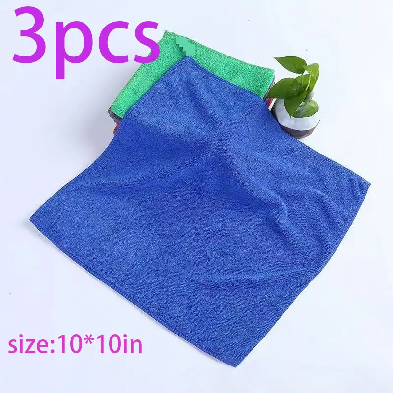 Portable Dog Paw Cleaner with Absorbent Towels - Effective Mud and Dirt Removal for Small, Medium, and Large Dogs and Cats - Ergonomic Grip Design